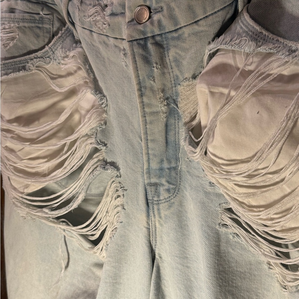 Good American Good '90s Loose Rip Jeans Size 14 Shredded Distressed Light Wash - Picture 7 of 12